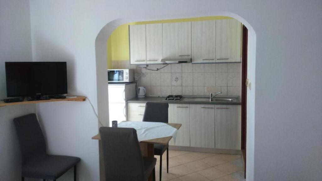Apartments Ninske Vodice Cameră foto